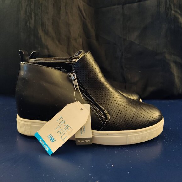 NWT Time and Tru Memory Foam Sneaker Wedge Ankle Boots Size 8 - Picture 1 of 6